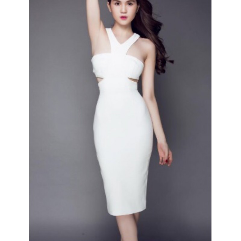 Ngoc Trinh white dress